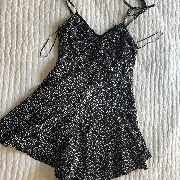 Princess Polly Rada romper - Picture 2 of 2